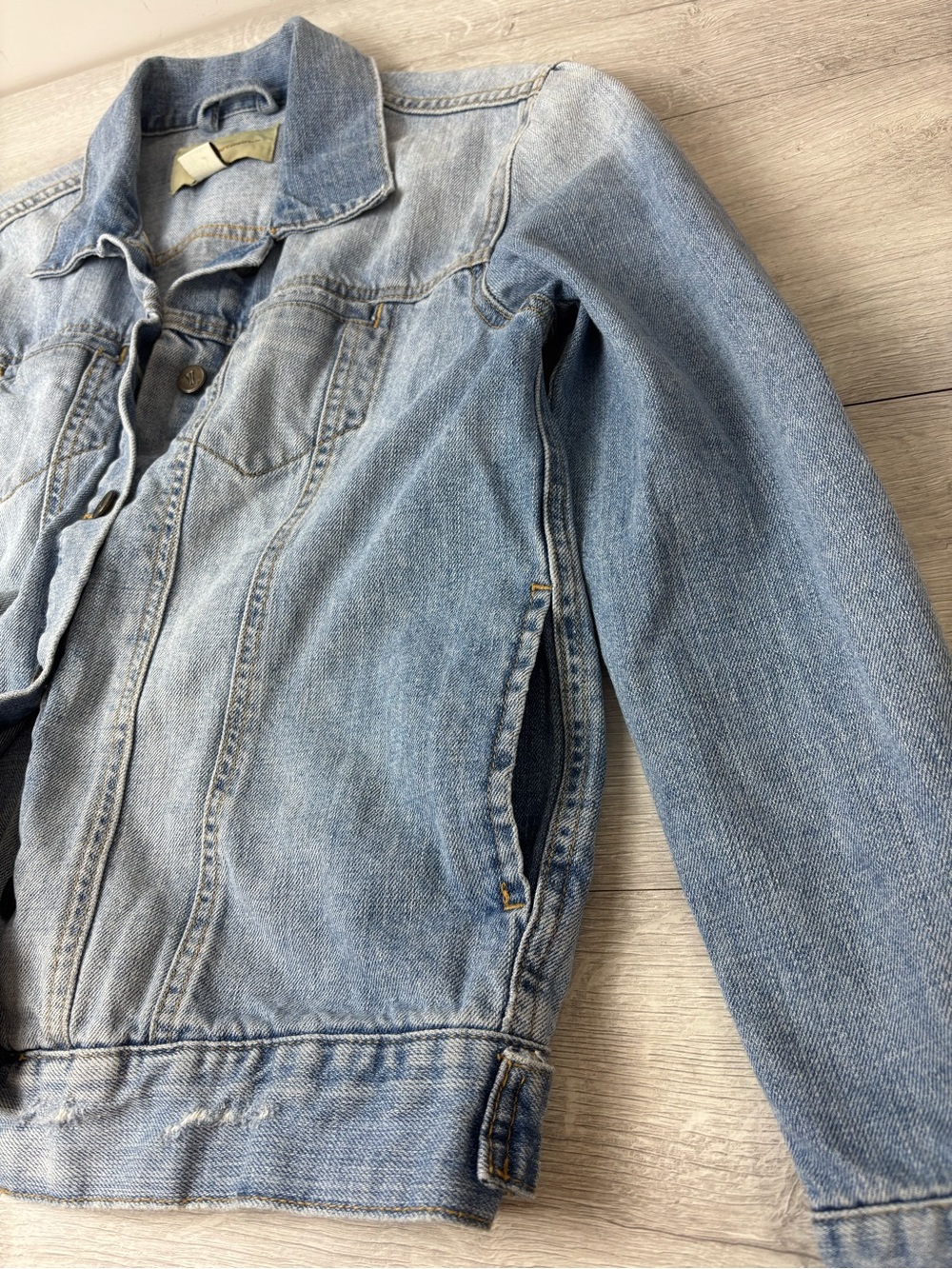 Pilcro and the Letterpress Anthropologie Light Wash Denim Jean Jacket Small - Picture 5 of 12